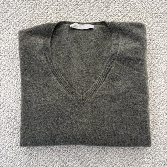 Everlane Cashmere V-neck sweater - Picture 5 of 7